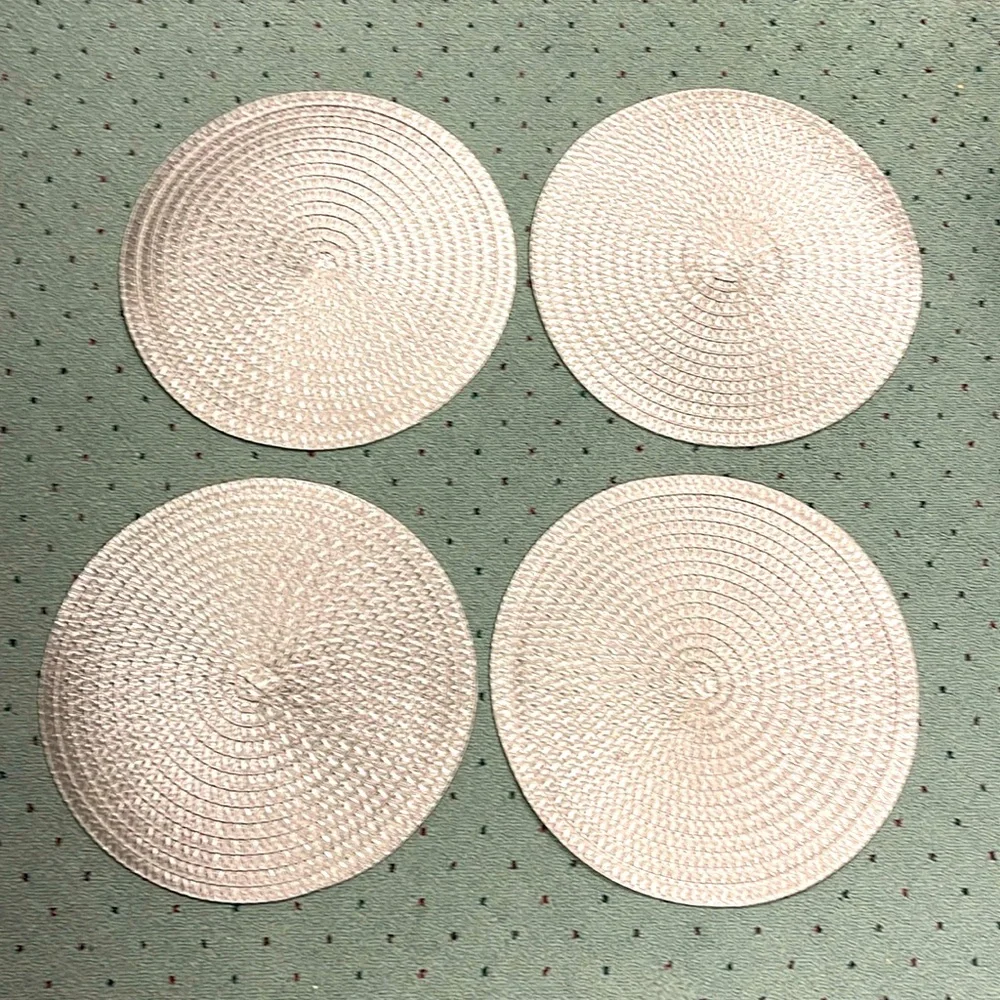 SET OF 4  CLASSIC ROUND WOVEN TAUPE PLACEMATS